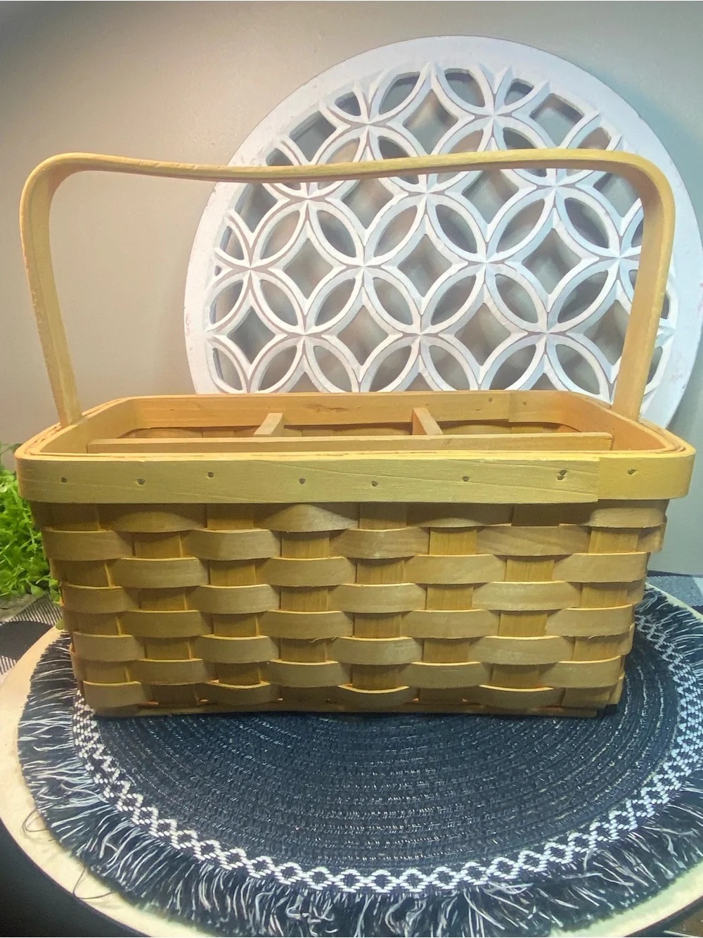 Unbranded Divided Compartments Basket - Perfect for Holding Flatware & Napkins‎